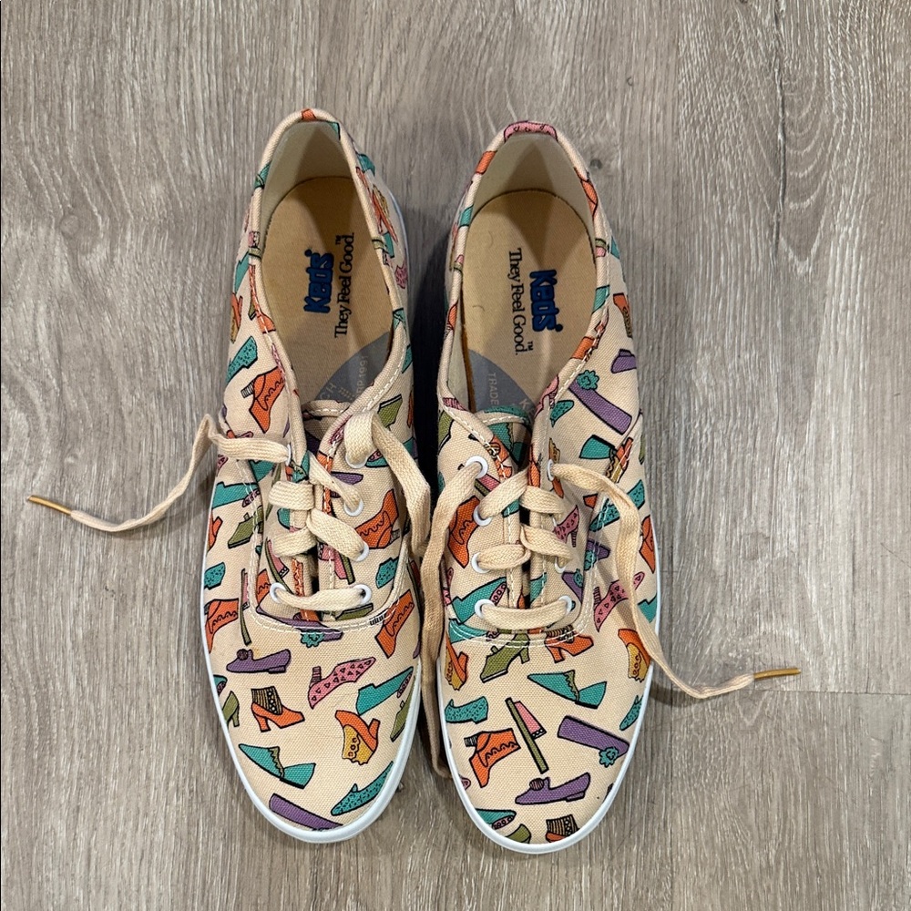 Vtg Keds Women's Multicolor Shoe Print Sneakers size 9